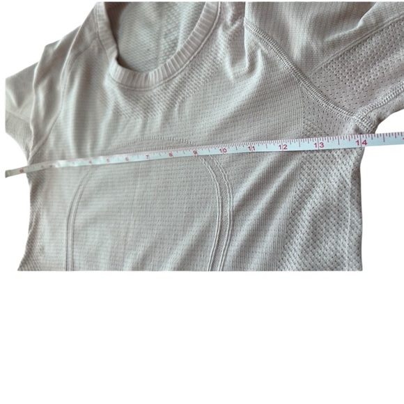 Lululemon Swiftly Tech Long Sleeve Crew Smoky Blush Light Pink Thumbholes Sz 4 - Picture 5 of 9